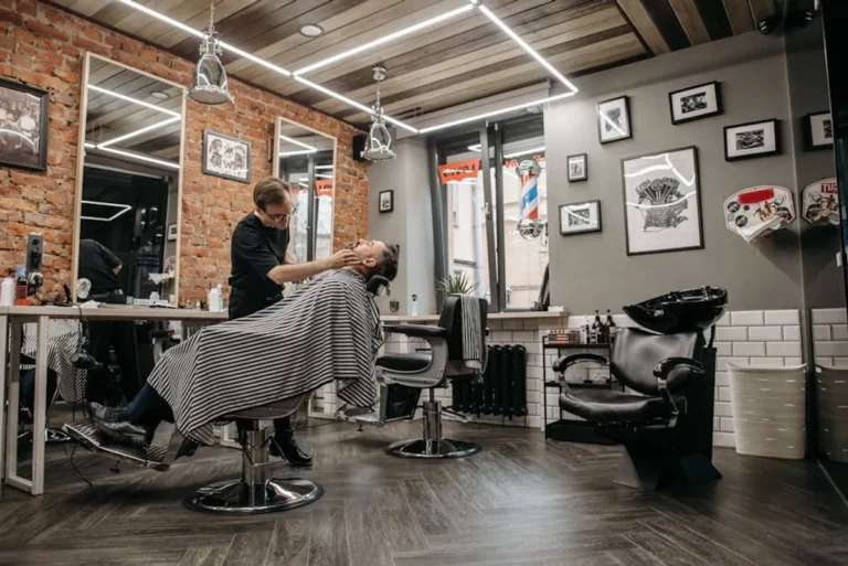 Men’s Haircuts for Straight, Wavy, and Curly Hair